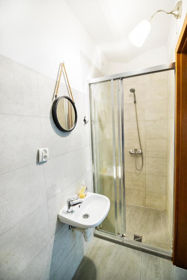 Zielona Przystan Hotel Manasterz Екстериор снимка
