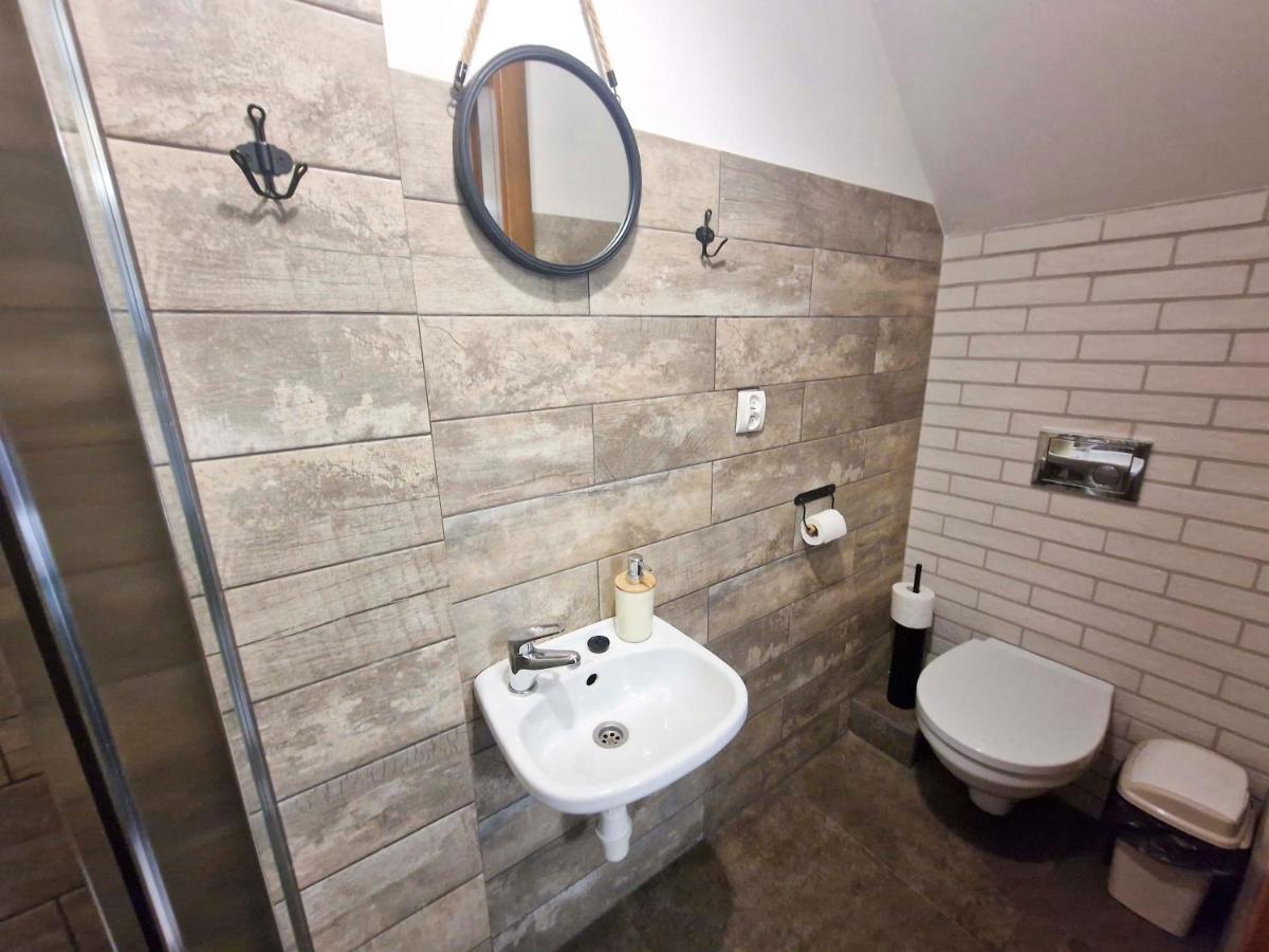 Zielona Przystan Hotel Manasterz Екстериор снимка