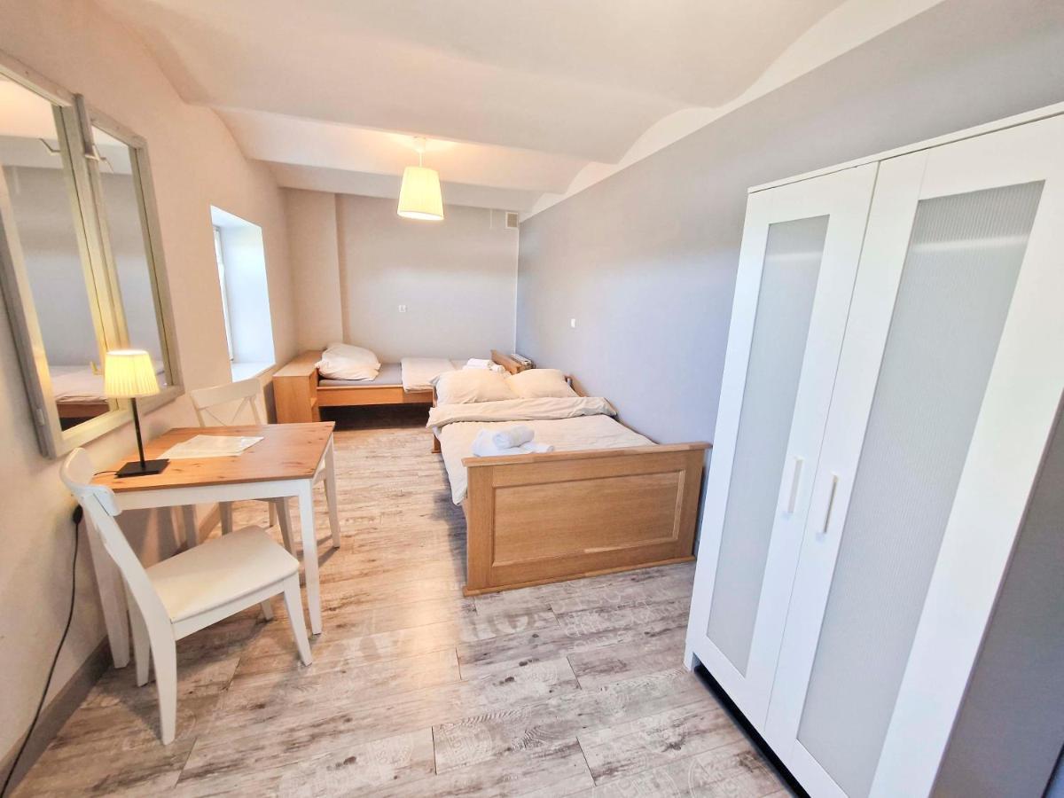 Zielona Przystan Hotel Manasterz Екстериор снимка