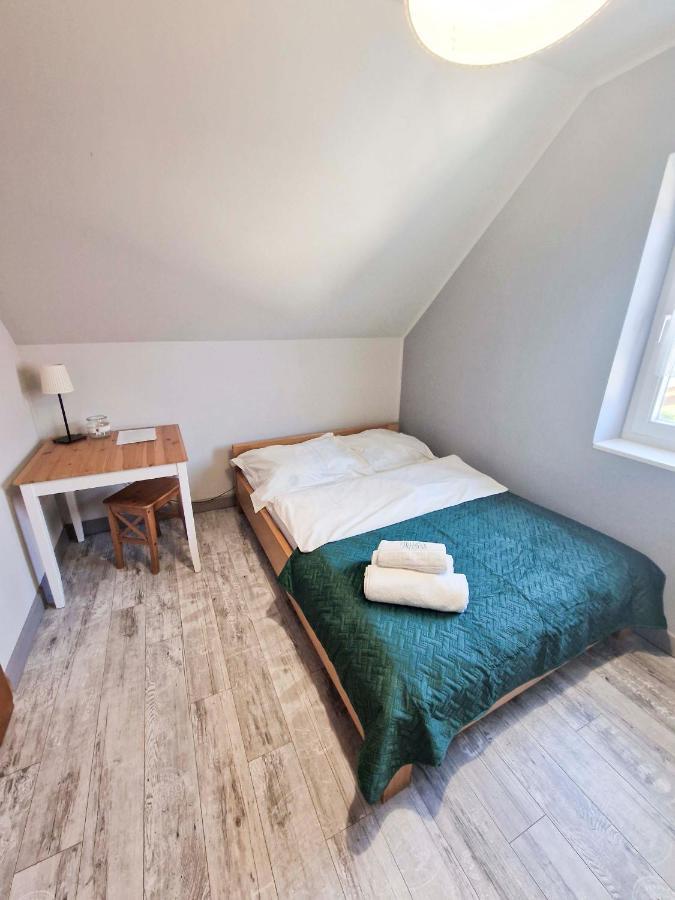 Zielona Przystan Hotel Manasterz Екстериор снимка