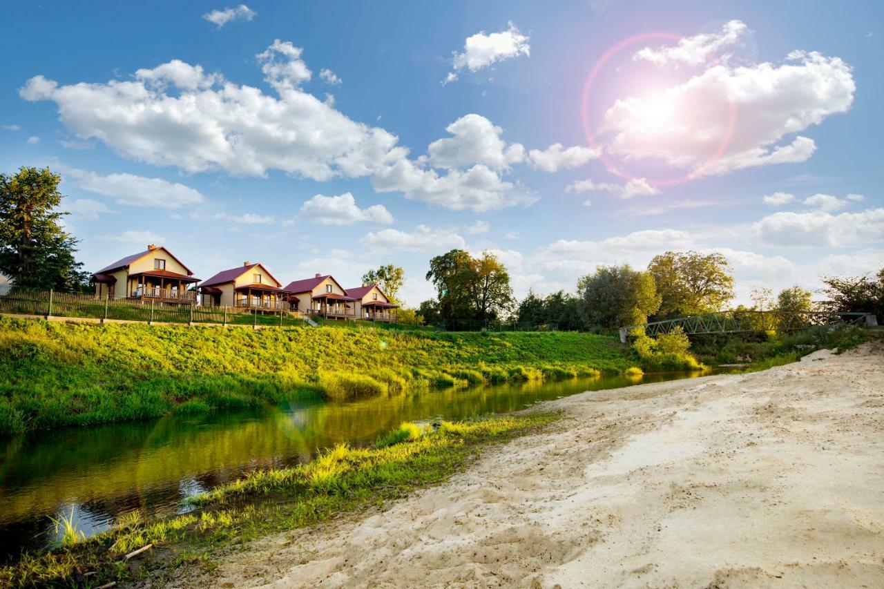 Zielona Przystan Hotel Manasterz Екстериор снимка